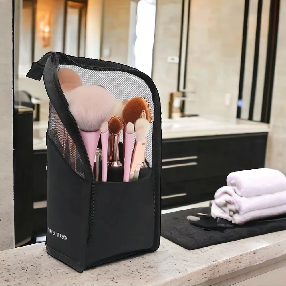 High Capacity Stand-Up Makeup Brush Organizer Bag - Cosmetic Case (NEW)